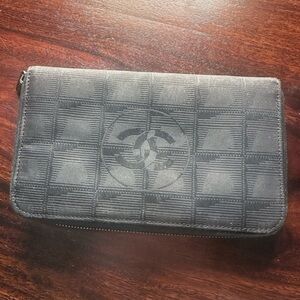 Chanel - black canvas - travel line wallet